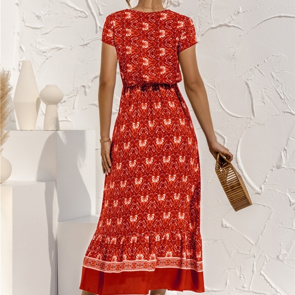 Meet Me Later Floral Midi Dress - Picture 4 of 4